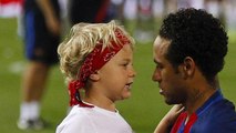 GALA VIDÉO - Mondial 2018 : Neymar, un papa poule avec son fils Davi Lucca : 