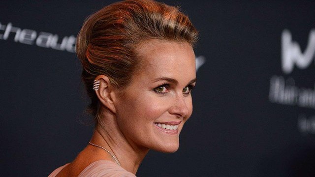 GALA VIDEO - Laeti­cia Hally­day : un si triste anni­ver­saire, heureu­se­ment ses amis sont là