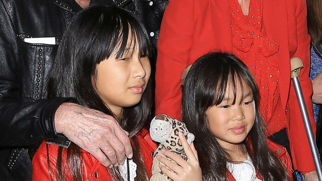 GALA VIDÉO - Jade et Joy Hallyday heureuses et tout sourire, elles sont de retour sur instagram