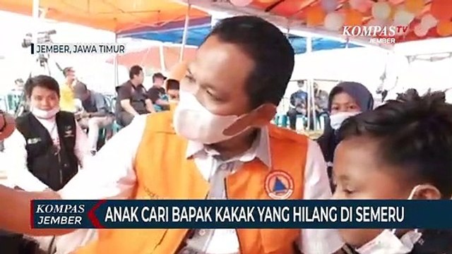 Anak Cari Bapak dan Kakaknya yang Hilang Tersapu Awan Panas Semeru
