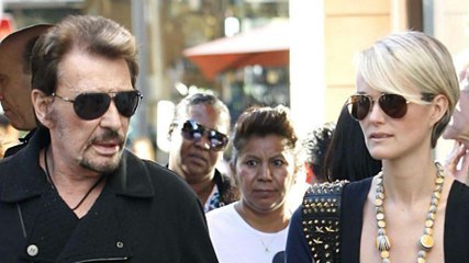GALA VIDÉO - Traî­née dans la boue, Laeti­cia Hally­day a renoncé à négo­cier avec David et Laura