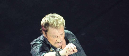 GALA VIDÉO - À Saint-Barth, la maison de Johnny Hally­day est louée 29 000 euros mini­mum