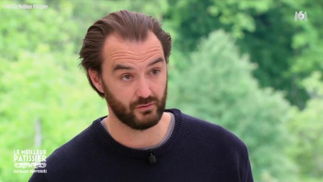 GALA VIDEO- Cyril Lignac fond en larmes en goûtant un gâteau dans Le Meilleur Pâtissier