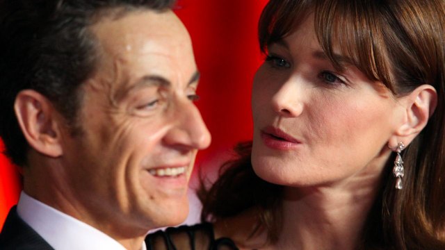 GALA VIDEO - Nicolas Sarkozy, dans la tourmente, soutenu par Carla Bruni