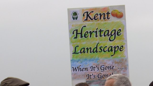 Residents call for Tonbridge and Malling council to scrap housing plans on conservation area