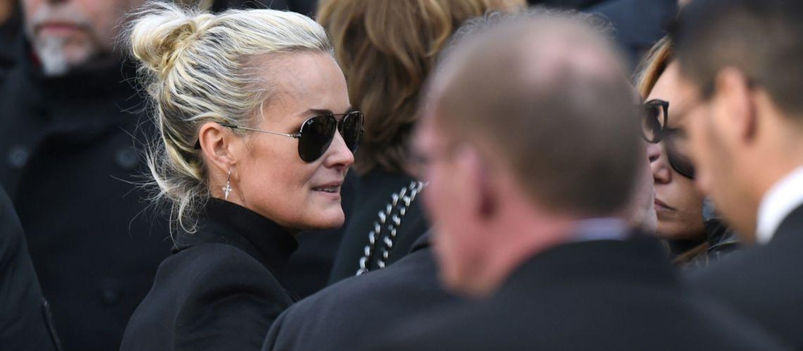 GALA VIDÉO - Pourquoi les avocats ont appelé Laeticia Hallyday « Madame Boudou »… et le tribu­nal « Laeti­cia Smet »