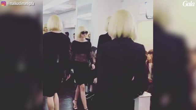 GALA VIDEO - Guy Laroche rend hommage à Mireille Darc lors de son défilé