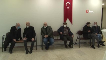 Bayrampaşa'da gazilere gazi kıyafeti hediye edildi