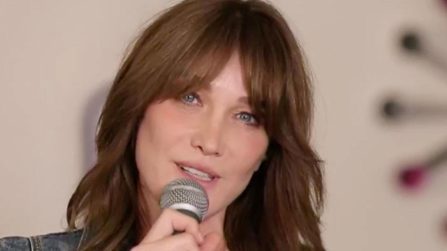 GALA VIDEO - Les secrets de beauté de Carla Bruni