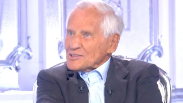 GALA VIDEO - Jean d'Ormesson : Un écrivain doit faire attention à la façon dont il meurt