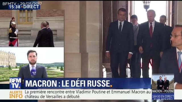 GALA VIDEO - Qui est la femme en noir qui a accueilli Emmanuel Macron et Vladimir Poutine à Versailles