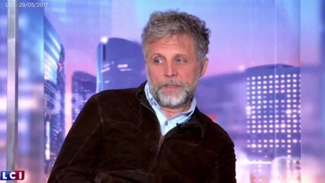 GALA VIDEO - Nicolas Dupont-Aignan porte plainte contre Stéphane Guillon