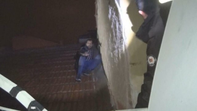 Evlendirme vaadiyle çağırıp dövüp, parasını gasp ettiler