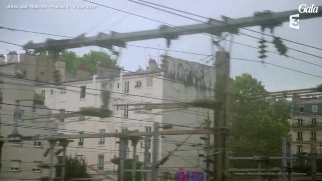 GALA VIDEO - Comment Emmanuel Macron a séduit Brigitte Trogneux ?