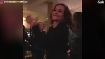 GALA VIDEO - Isabelle Huppert, déchaînée sur la piste de danse