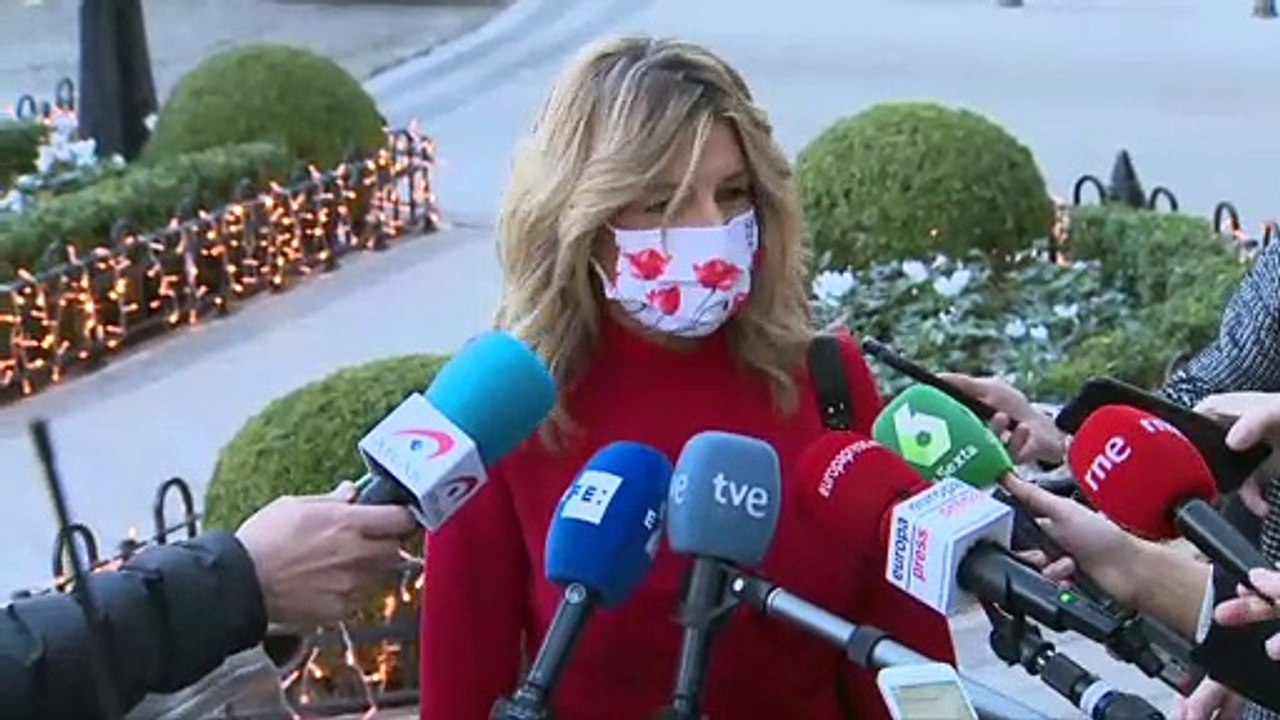 El Gobierno, patronal y sindicatos "siguen trabajando" por la reforma laboral