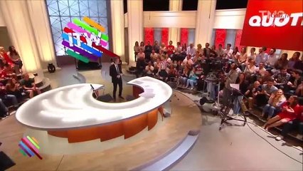 GALA VIDEO - Lily Rose Depp twerke avec Yann Barthès