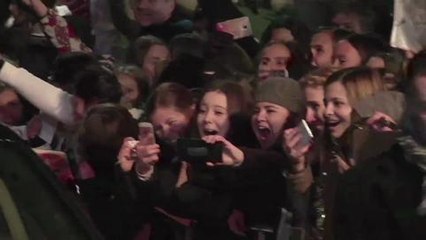 Gala.fr - Le decolleté vertigineux de Jennifer Lawrence