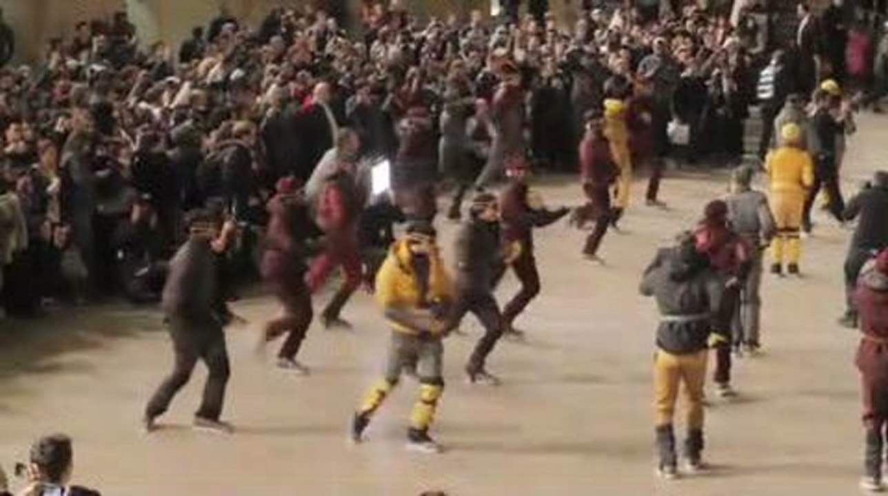 Le flashmob Moncler en pleine Grand Central station de New York