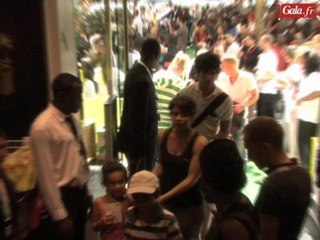 Usain Bolt enflamme les Champs-Elysées