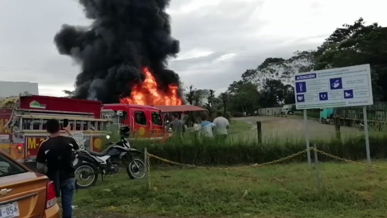 ext-incendio-en-bodegas-161221