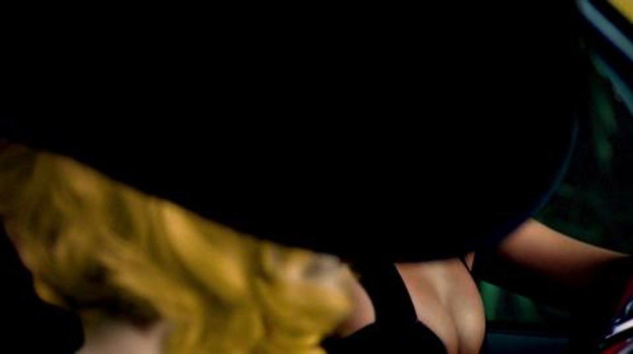 Lady Gaga Ft Beyoncé: Telephone