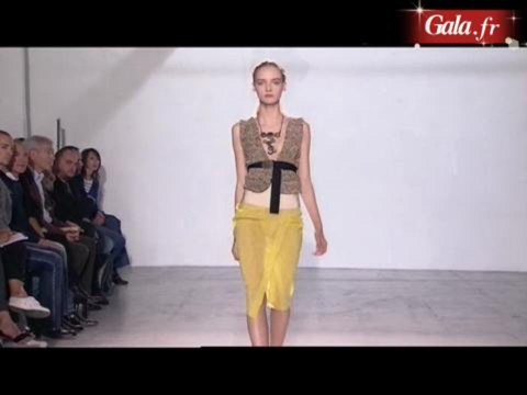 Véronique Leroy sur le canapé deViviane Blassel