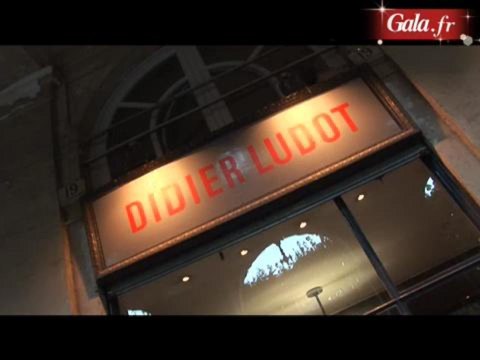 Didier Ludot présente les collections Carven au Palais Royal