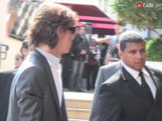 Vidéo- Instantanés de Cannes: Mick Jagger arrive au Majestic