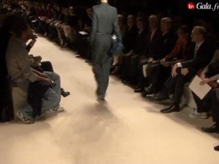 Le défilé prêt-à-porter printemps-été 2011 de chez Akris