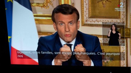 GALA VIDEO - Emmanuel Macron semble avoir pris « une leçon d’humilité ", son discours moqué à gauche
