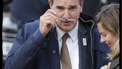 GALA VIDEO : Jean Castex, "ministre du déconfinement" : à l'Elysée, il prenait chaque semaine l'avion pour rejoindre sa famille