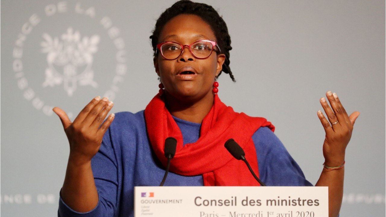 GALA VIDEO - Sibeth Ndiaye “en mode warrior” : Emmanuel Macron fait évoluer son cabinet