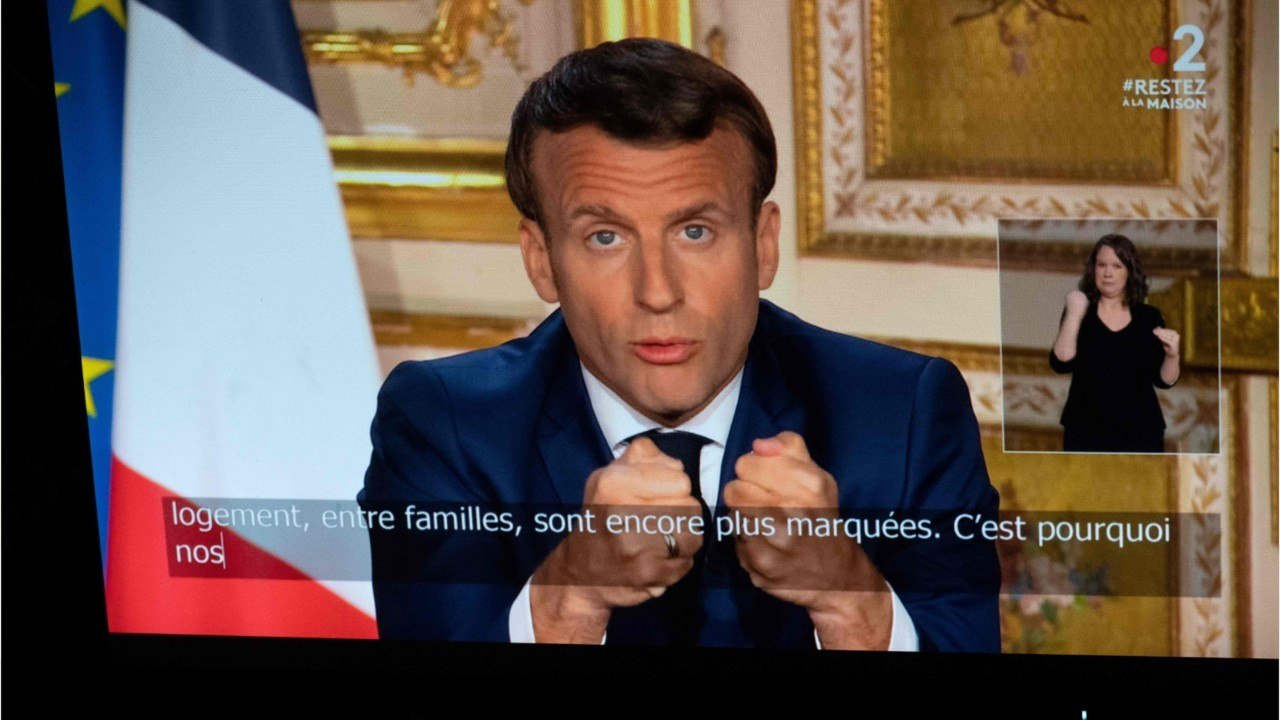 GALA VIDEO - « Nous aurons des jours meilleurs " : Emmanuel Macron a-t-il copié la reine d'Angleterre ?