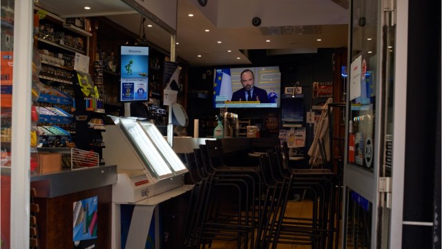 GALA VIDEO - Édouard Philippe, envoyé au front par Emmanuel Macron, vaillant : cette phrase qui en dit long