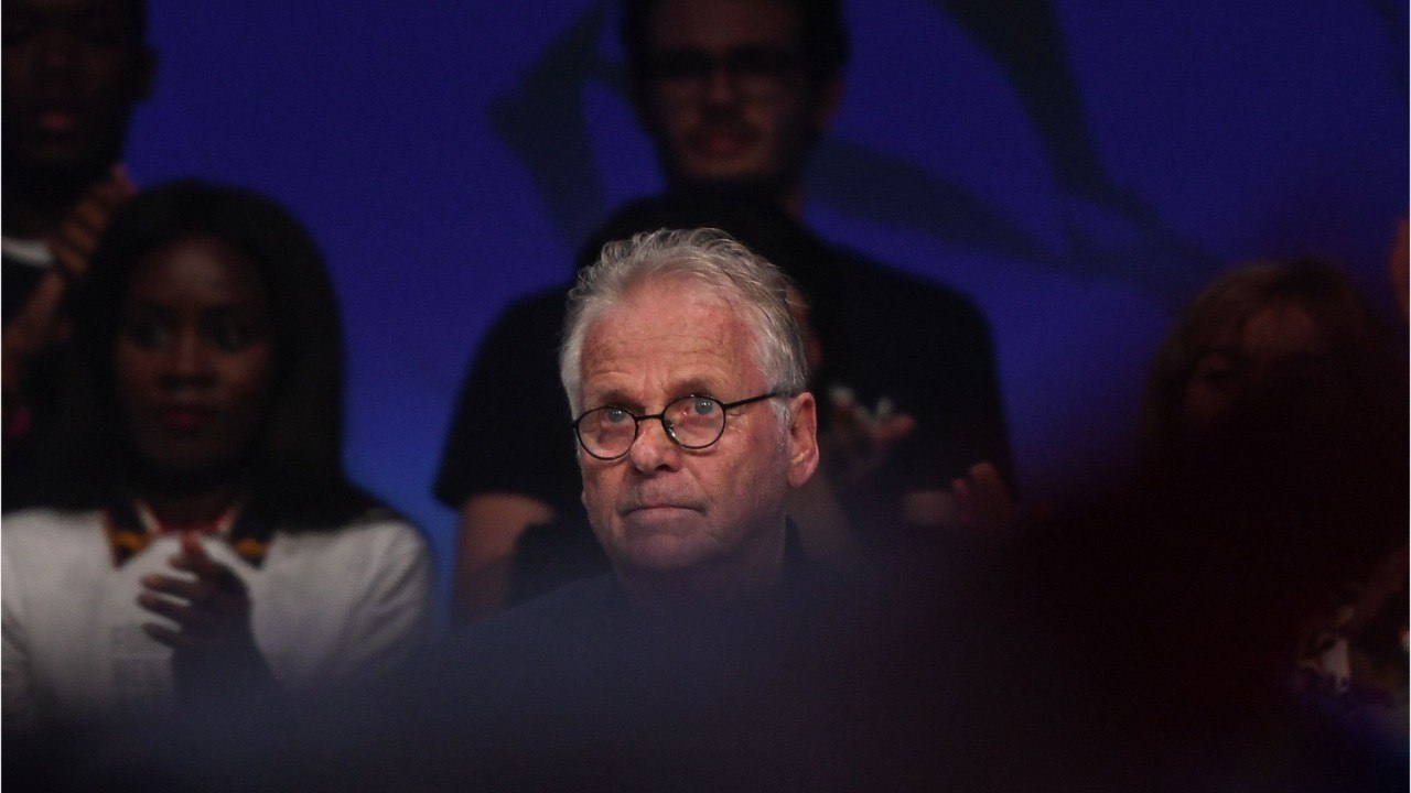 GALA VIDEO - Didier Raoult violemment attaqué par Daniel Cohn-Bendit : "y en a marre"