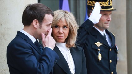 GALA VIDEO - « Brigitte Macron y veille " : en pleine crise, le président forcé de prendre de bonnes habitudes