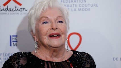 GALA VIDEO - PHOTO – Line Renaud « confinée mais pas seule " : elle donne de ses nouvelles