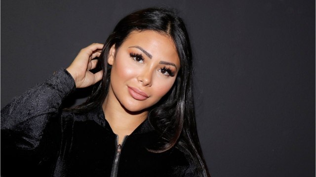 GALA VIDEO - Une starlette de télé-réalité dépistée, certains s’offusquent