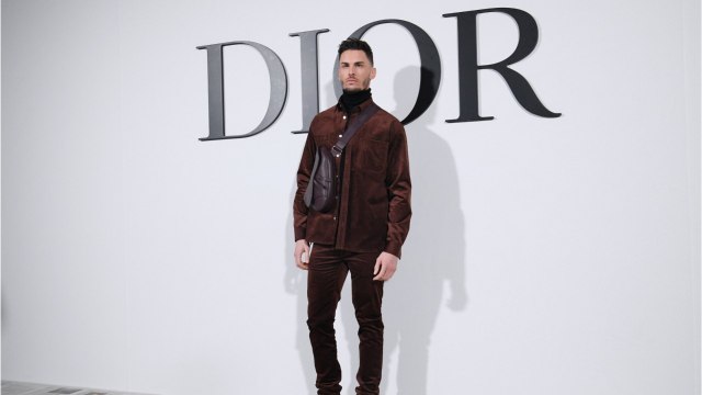 GALA VIDEO - Baptiste Giabiconi « fils de Karl Lagerfeld : il dormait dans la chambre d'enfant du couturier !