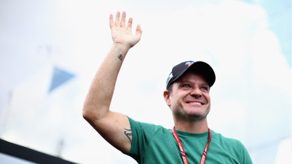 GALA VIDEO - L’ancien coéquipier de Michael Schumacher écorne l’image du champion 6 ans après son accident