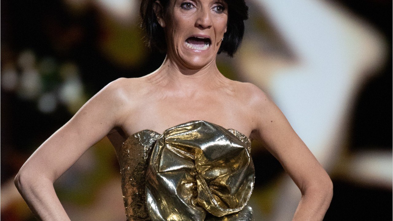 GALA VIDEO - Florence Foresti harcelée après les César : ce proche de Brigitte et Emmanuel Macron venu à sa rescousse