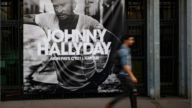 GALA VIDEO - Laeticia Hallyday critiquée pour son mauvais goût : La pochette de l’album posthume de Johnny fout le cafard”