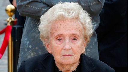 GALA VIDEO - Bernadette Chirac moquée : pourquoi elle a subitement décidé de changer de coiffure