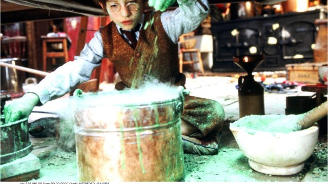 GALA VIDÉO - Raphaël Coleman est mort : l’enfant-star de Nanny McPhee est décédé à 25 ans