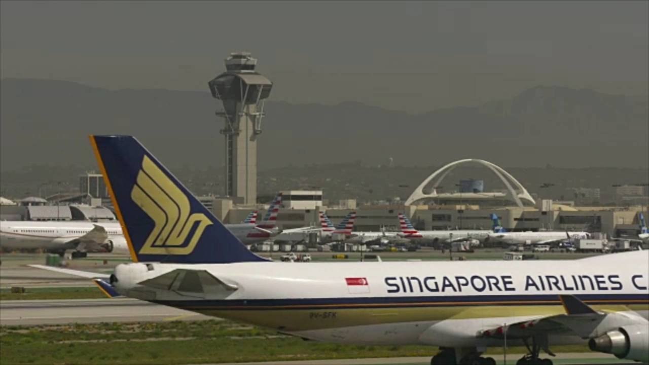 Singapore Airlines Is Bringing Back A380s and D...