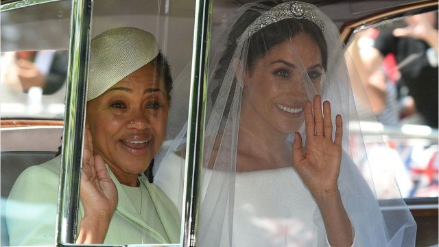 GALA VIDEO - Prince Harry : la mère de Kate Middleton était la belle-mère qu'il lui fallait, selon un expert