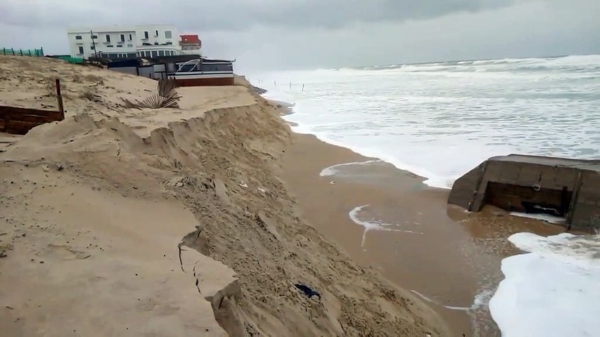La plage de Biscarrosse (Landes) après le passage de la tempête Barra