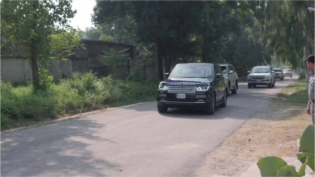 GALA VIDÉO - Kate Middleton : moment gênant avec un soldat lors du royal tour au Pakistan