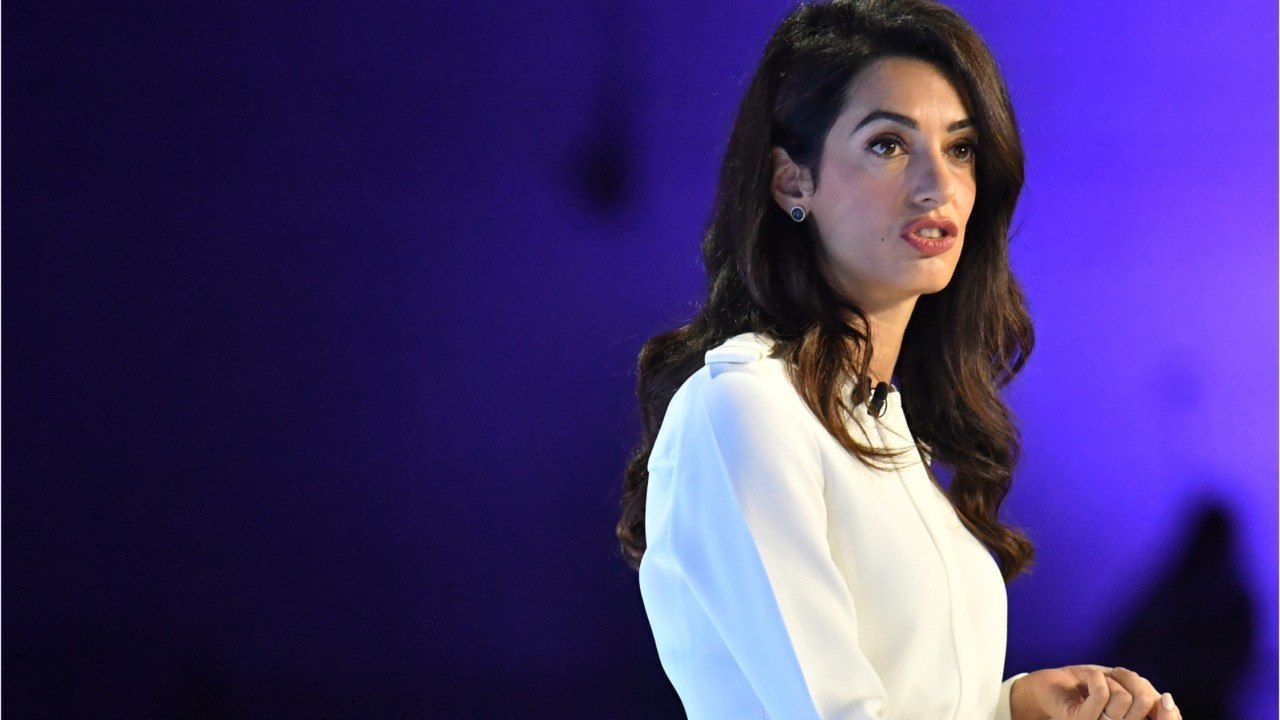 GALA VIDÉO - George Clooney : Amal et leurs enfants menacés par Daesh, il se ruine pour leur sécurité